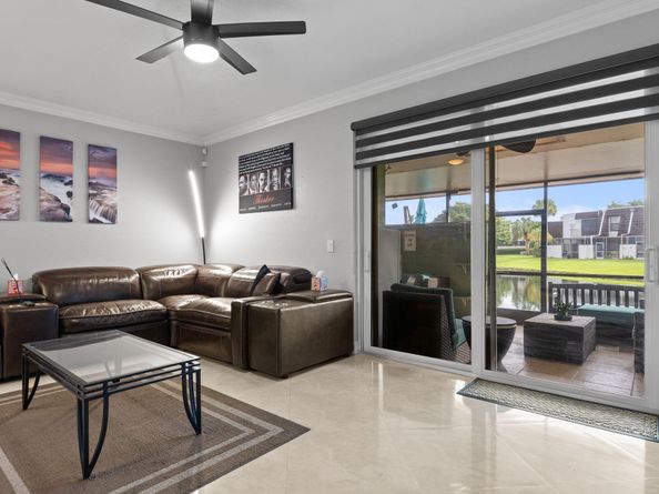 9119 Limetree Ln 169, Pembroke Pines FL 33024