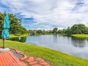 9119 Limetree Ln 169, Pembroke Pines FL 33024