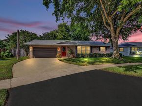 601 NW 76th Ter, Plantation FL 33324