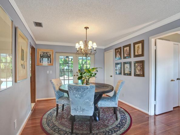 601 NW 76th Ter, Plantation FL 33324