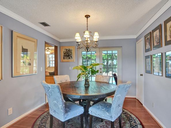 601 NW 76th Ter, Plantation FL 33324