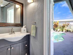 601 NW 76th Ter, Plantation FL 33324