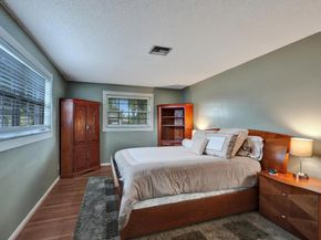 601 NW 76th Ter, Plantation FL 33324