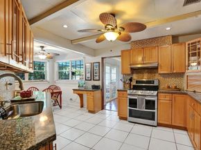 601 NW 76th Ter, Plantation FL 33324