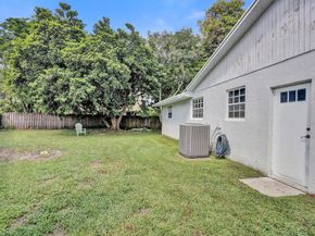 601 NW 76th Ter, Plantation FL 33324