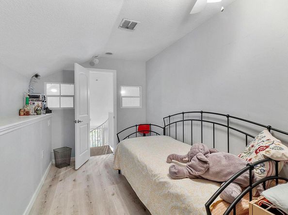 3398 Nw 125th Way  Includes Furnished Loft, Sunrise FL 33323