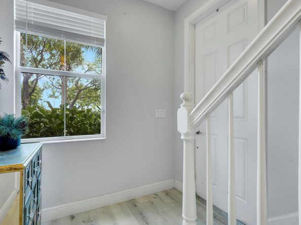 3398 Nw 125th Way  Includes Furnished Loft, Sunrise FL 33323