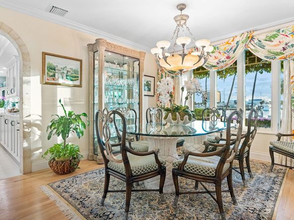 615 Idlewyld Drive, Fort Lauderdale FL 33301