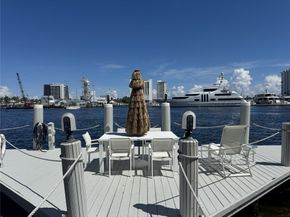 615 Idlewyld Drive, Fort Lauderdale FL 33301