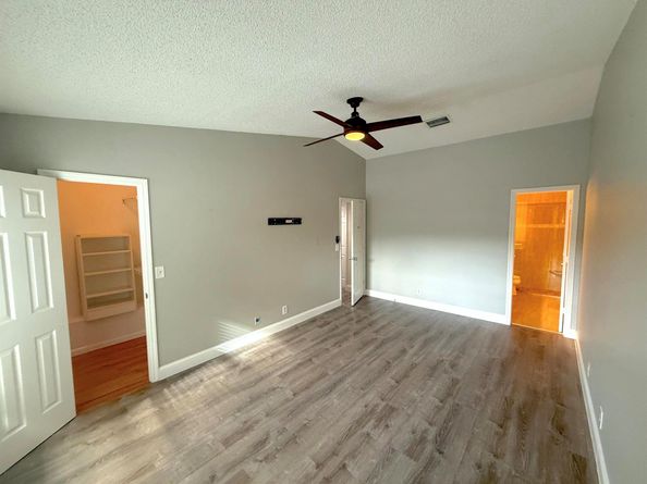 21 Chelsea Lane, Boynton Beach FL 33426