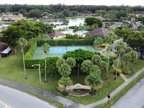 21 Chelsea Lane, Boynton Beach FL 33426