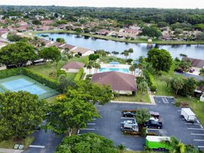 21 Chelsea Lane, Boynton Beach FL 33426