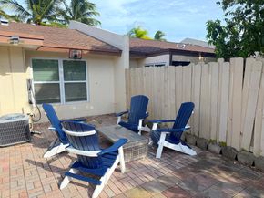 21 Chelsea Lane, Boynton Beach FL 33426