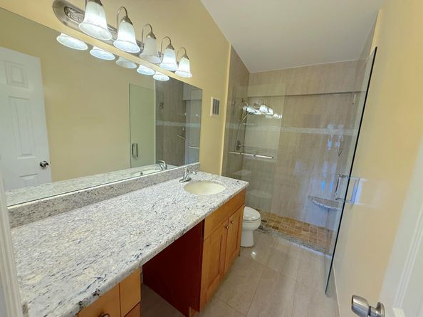 21 Chelsea Lane, Boynton Beach FL 33426