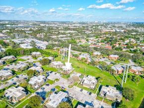 4113 41st Way, West Palm Beach FL 33407