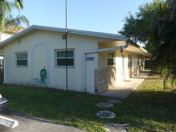 3294 SW 44th St, Fort Lauderdale FL 33312