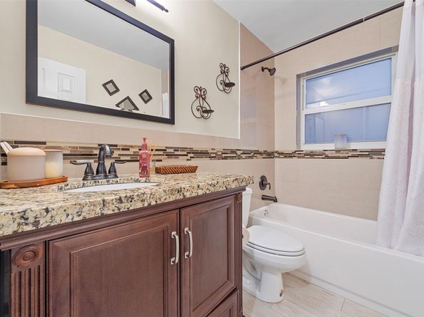 3201 SW 18th St, Fort Lauderdale FL 33312