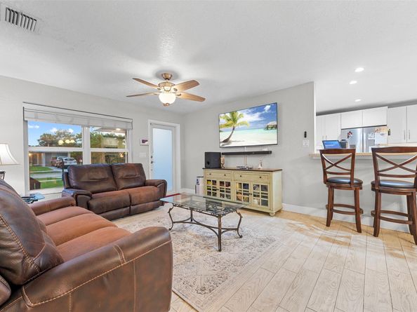 3201 SW 18th St, Fort Lauderdale FL 33312