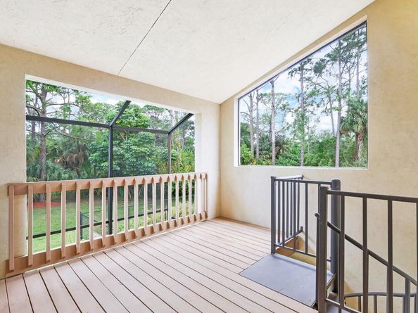 17520 Bridle Court NW, Jupiter FL 33478