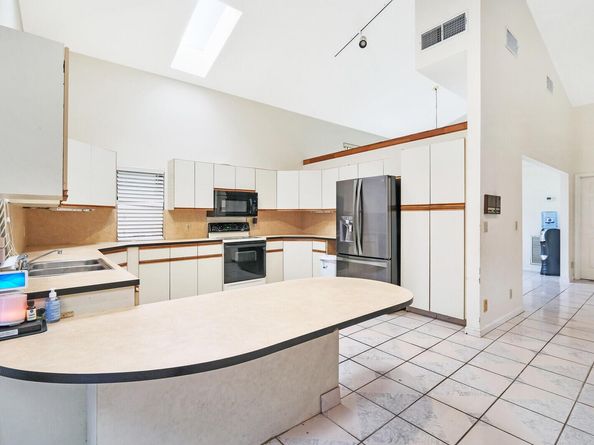 17520 Bridle Court NW, Jupiter FL 33478