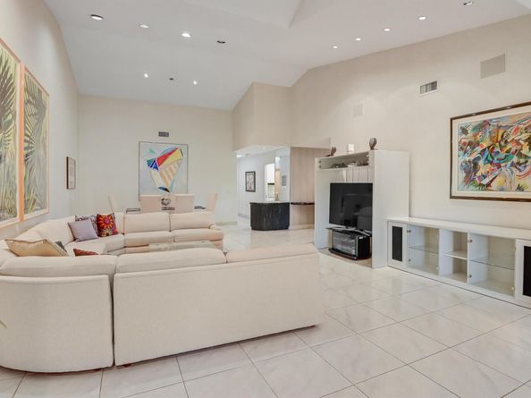 5482 San Marino Way, Lake Worth FL 33467
