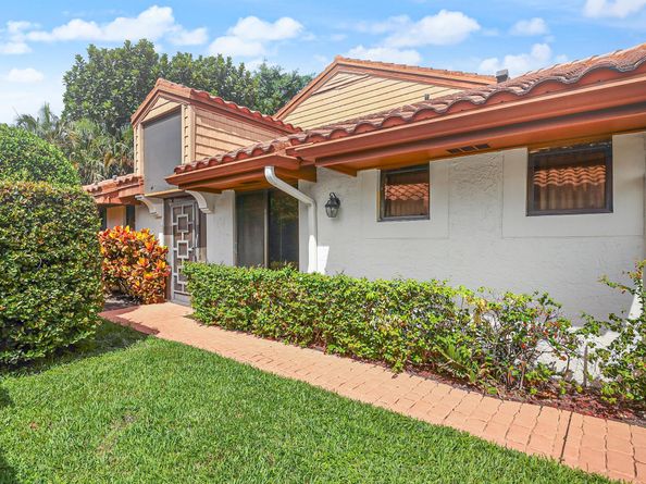5482 San Marino Way, Lake Worth FL 33467