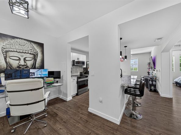 533 NE 3rd Ave 516, Fort Lauderdale FL 33301