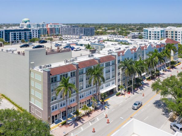 533 NE 3rd Ave 516, Fort Lauderdale FL 33301