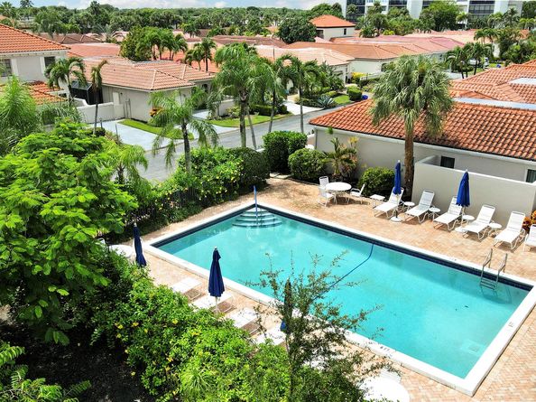 1472 Via Cameron, Jupiter FL 33477