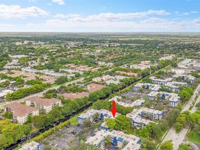 3150 Holiday Springs Blvd 103, Margate FL 33063
