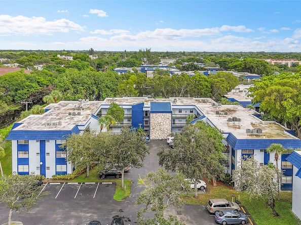 3150 Holiday Springs Blvd 103, Margate FL 33063