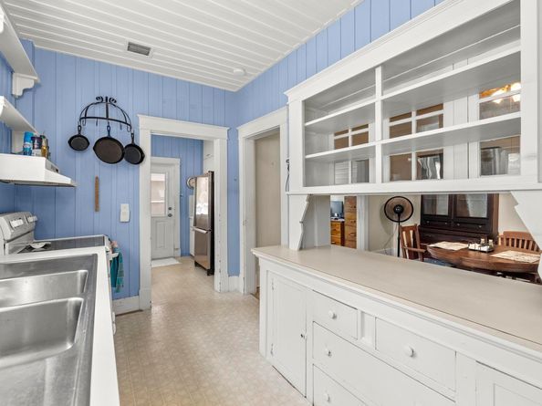 702 N Swinton Avenue, Delray Beach FL 33444