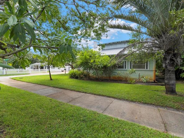 702 N Swinton Avenue, Delray Beach FL 33444