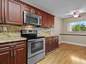4734 Lucerne Lakes Boulevard E 302, Lake Worth FL 33467