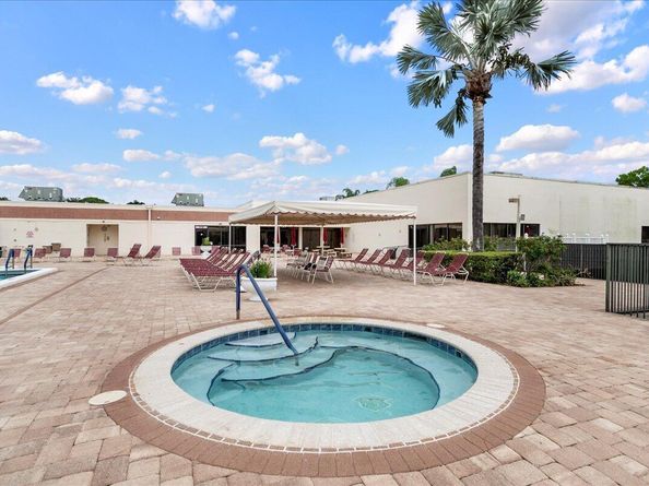 4734 Lucerne Lakes Boulevard E 302, Lake Worth FL 33467