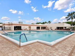 4734 Lucerne Lakes Boulevard E 302, Lake Worth FL 33467