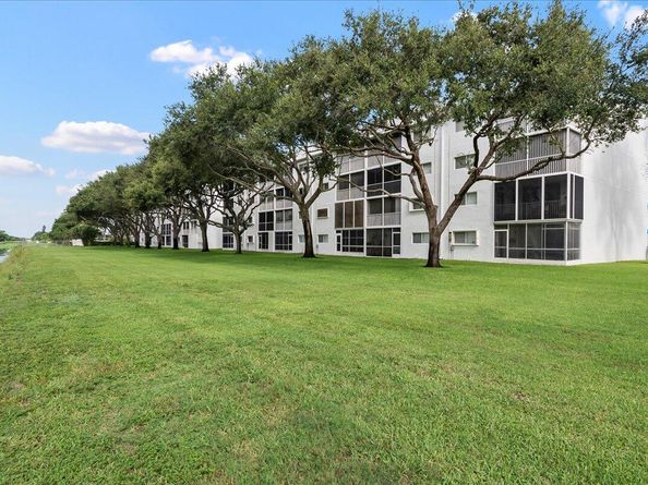 4734 Lucerne Lakes Boulevard E 302, Lake Worth FL 33467