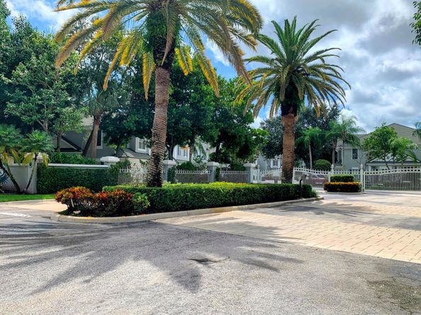 21551 St Andrews Grand Circle 39, Boca Raton FL 33486