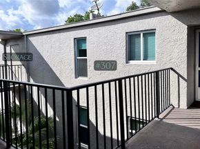 3100 Riverside Dr 307, Coral Springs FL 33065