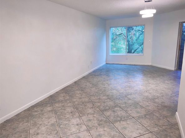 3100 Riverside Dr 307, Coral Springs FL 33065