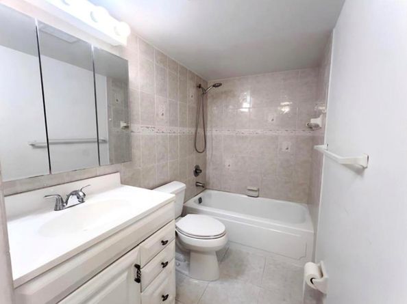 3100 Riverside Dr 307, Coral Springs FL 33065