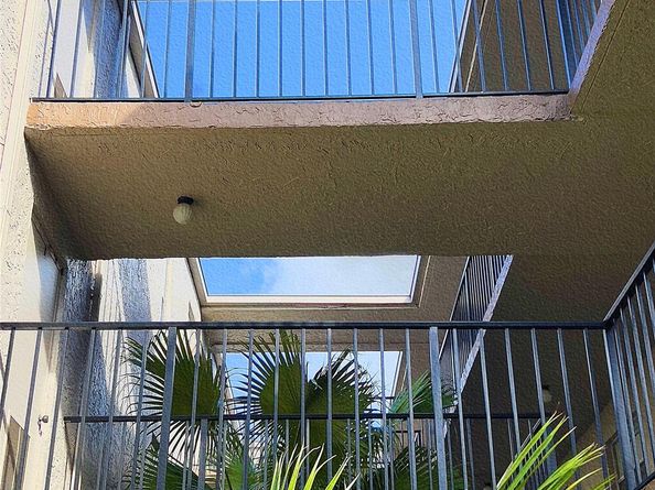 3100 Riverside Dr 307, Coral Springs FL 33065