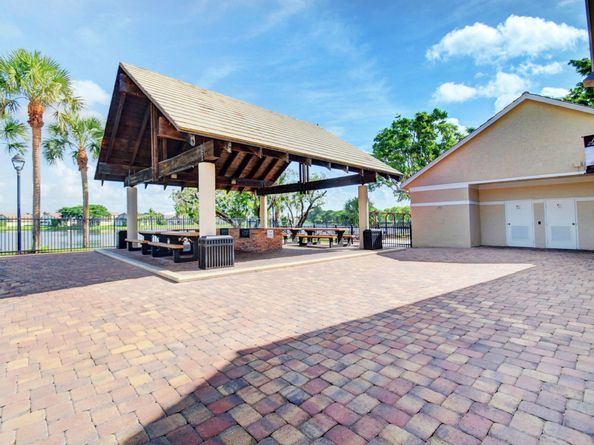 10872 Tamoron Lane, Boca Raton FL 33498
