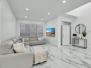 10872 Tamoron Lane, Boca Raton FL 33498