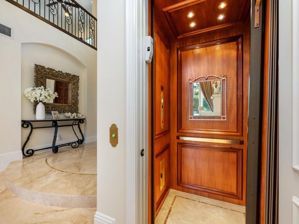 712 NE 71st Street, Boca Raton FL 33487