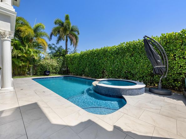 712 NE 71st Street, Boca Raton FL 33487