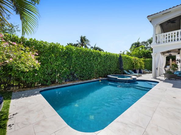 712 NE 71st Street, Boca Raton FL 33487