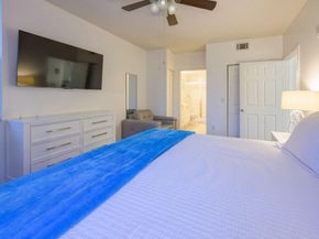 720 S Sapodilla Ave 402, West Palm Beach FL 33401