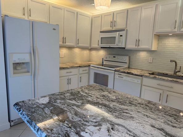 9070 SW 22 Street D, Boca Raton FL 33428