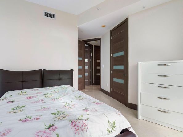 18101 Collins Ave 801, Sunny Isles Beach FL 33160
